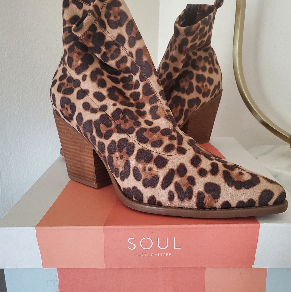 Natural Soul Leopard Print Block Heel Ankle Boots - Tan Brown